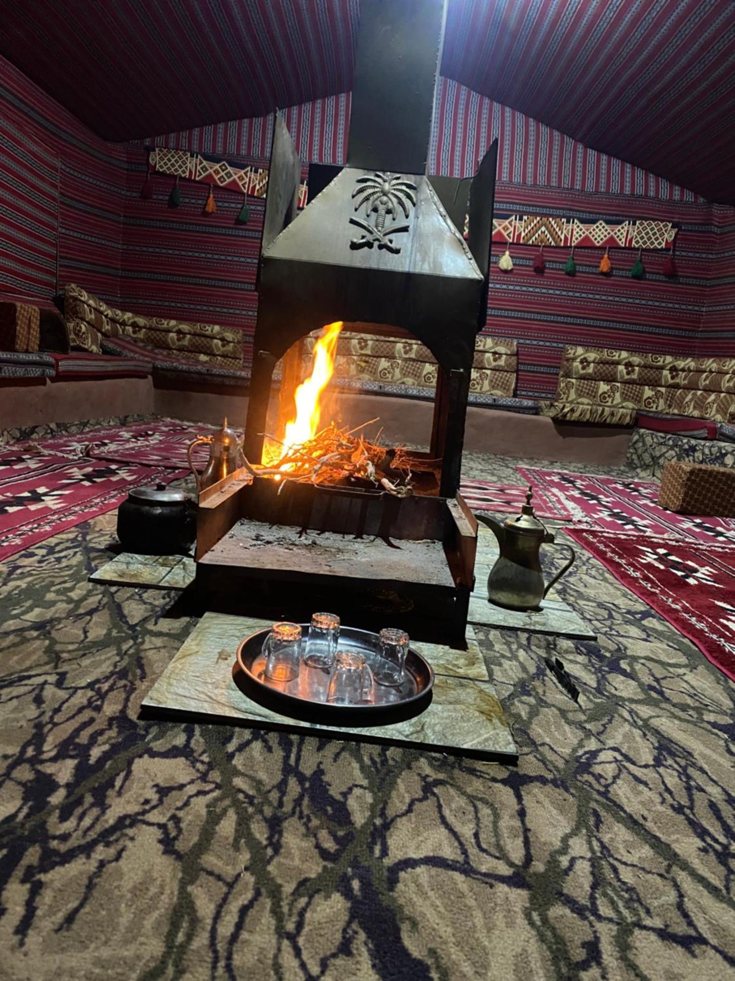 Desert Tree Camp&Tours 瓦迪拉姆 外观 照片