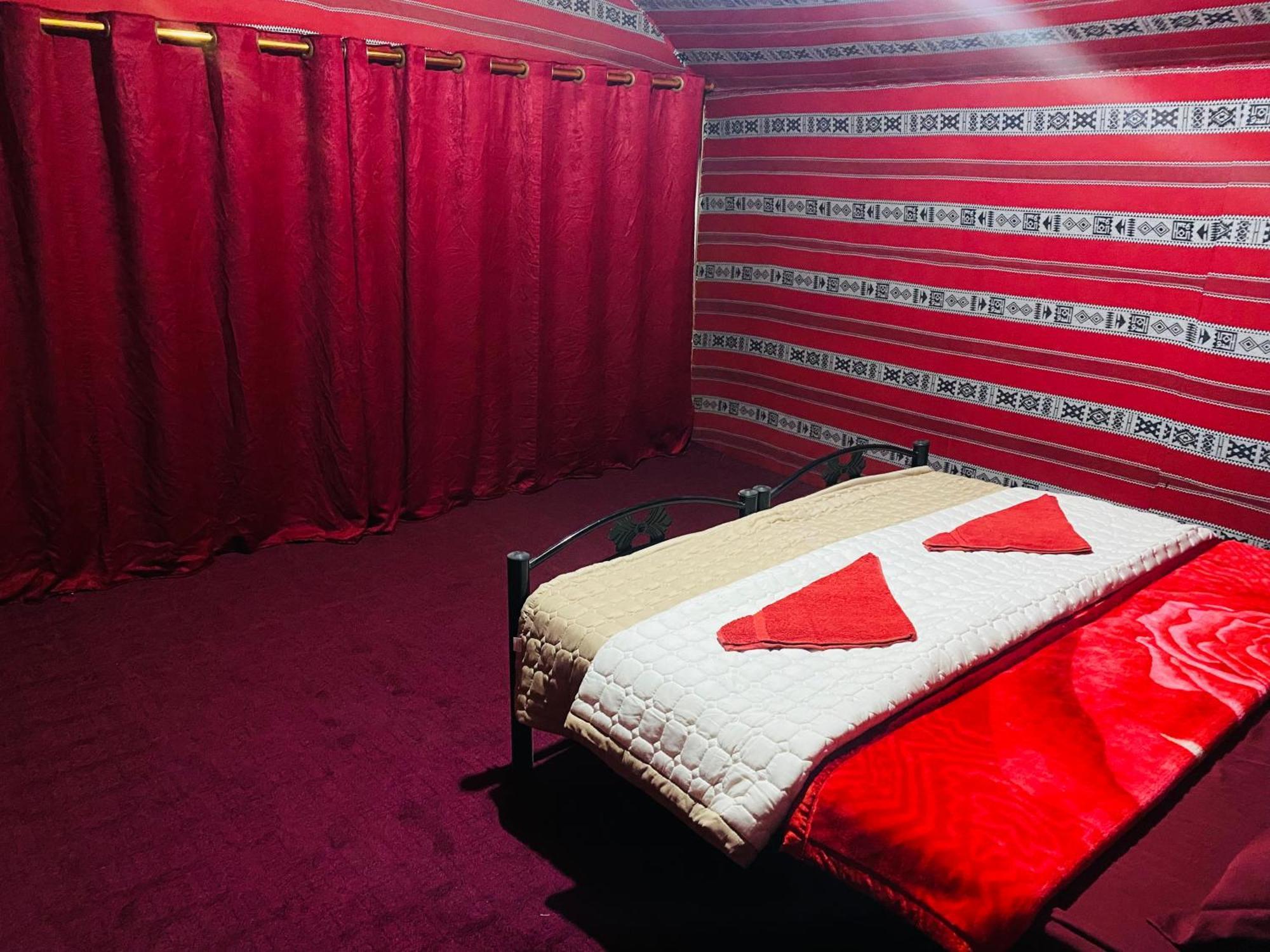 Desert Tree Camp&Tours 瓦迪拉姆 外观 照片